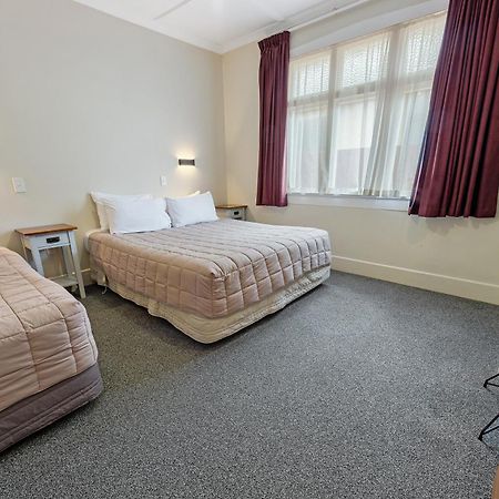 Tower Lodge Motel Инверкаргилл Экстерьер фото