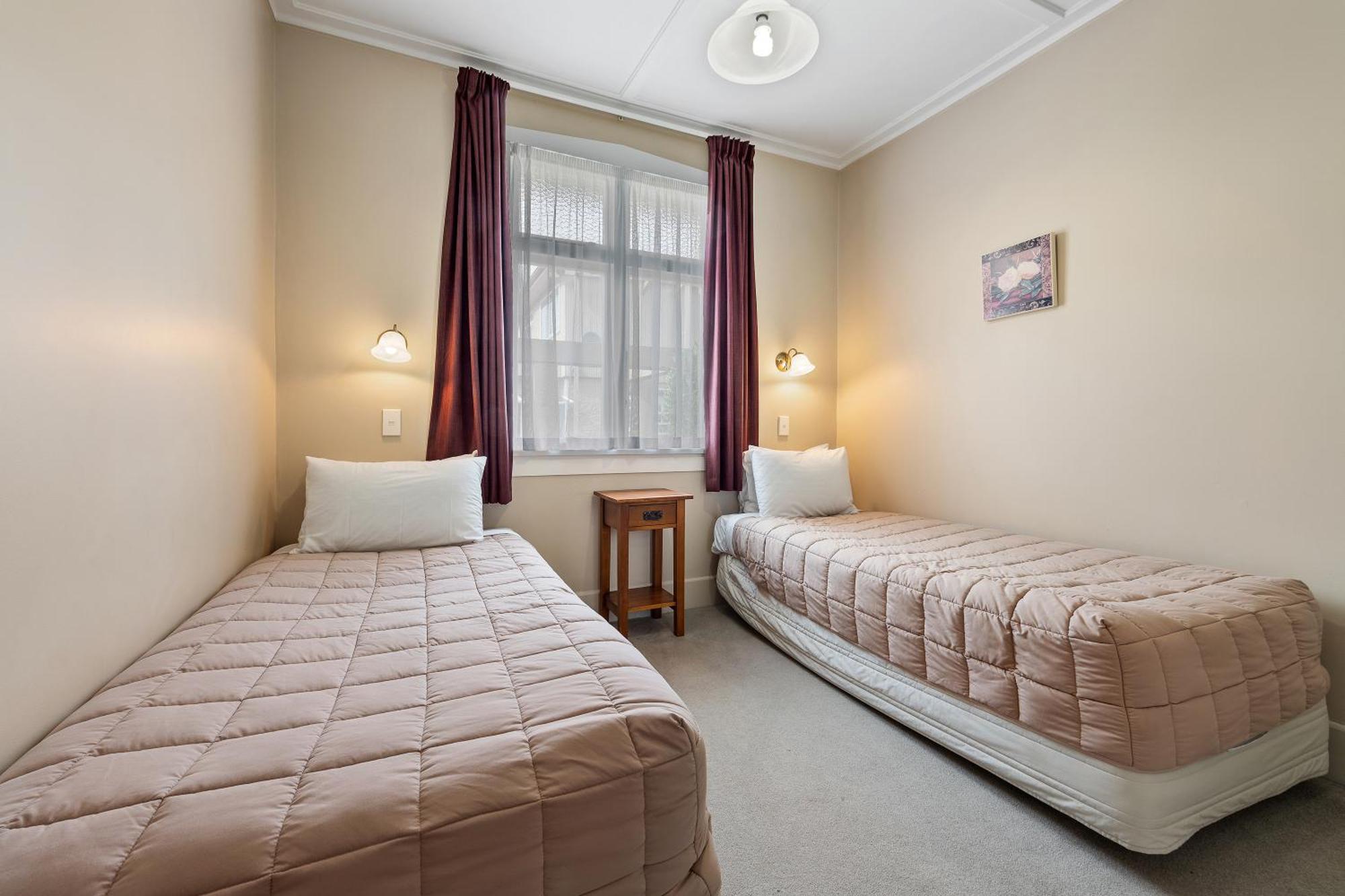 Tower Lodge Motel Инверкаргилл Экстерьер фото