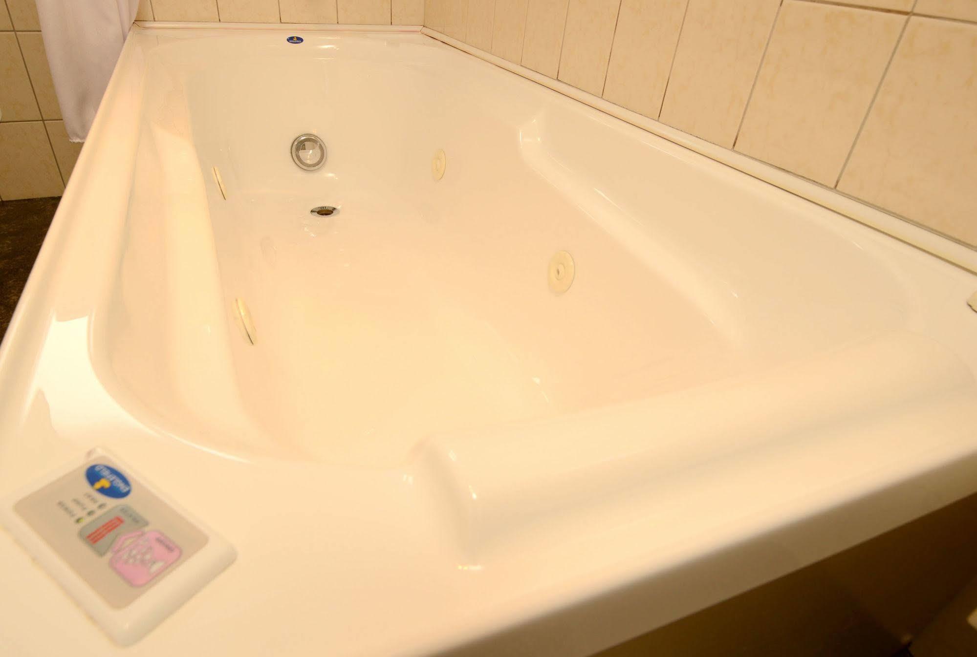 Tower Lodge Motel Инверкаргилл Экстерьер фото