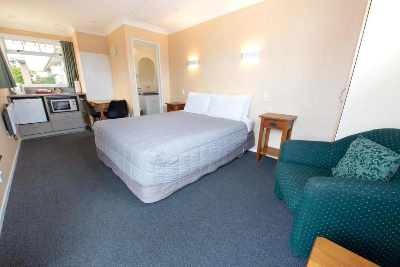 Tower Lodge Motel Инверкаргилл Экстерьер фото